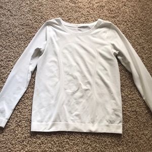 White lululemon long sleeve